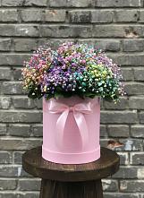 Цветочная композиция из Гипсофила и Розы в шляпной коробке в Николиной Балке