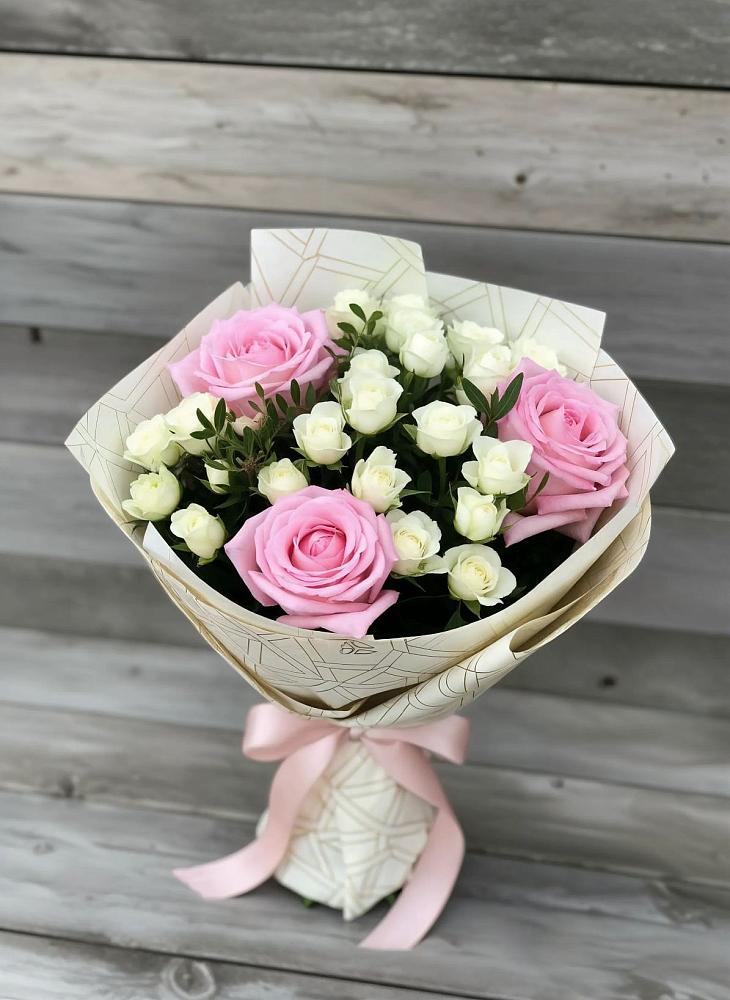 Букет цветов из: Розы в Николиной Балке