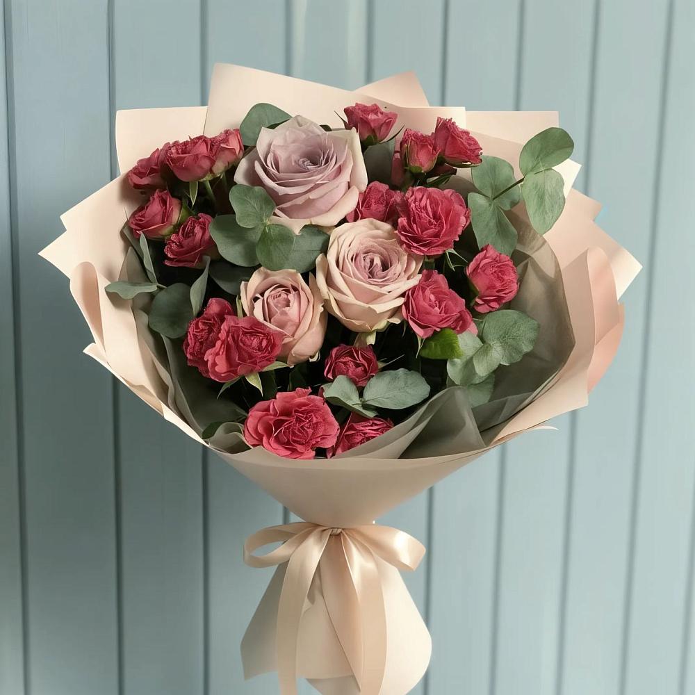 Букет цветов из: Гвоздики и Розы в Николиной Балке