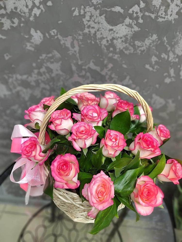 Цветочная композиция из Розы в корзине в Николиной Балке
