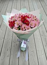 Букет цветов из:  Альстромерии в Николиной Балке