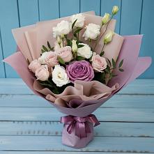 Букет цветов из:  Розы и Лизиантусы в Николиной Балке