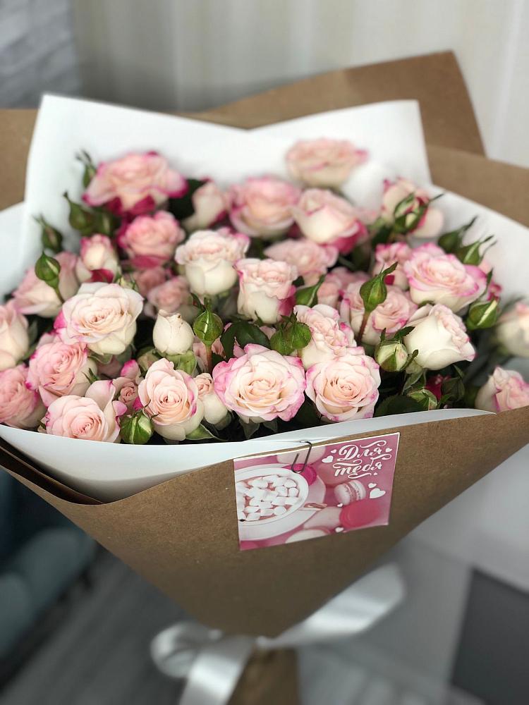 Букет цветов из: Розы в Николиной Балке