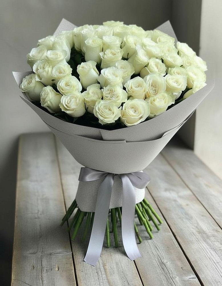Букет 35 Белых роз в Николиной Балке