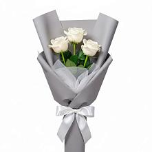Букет 3 белые розы в Николиной Балке