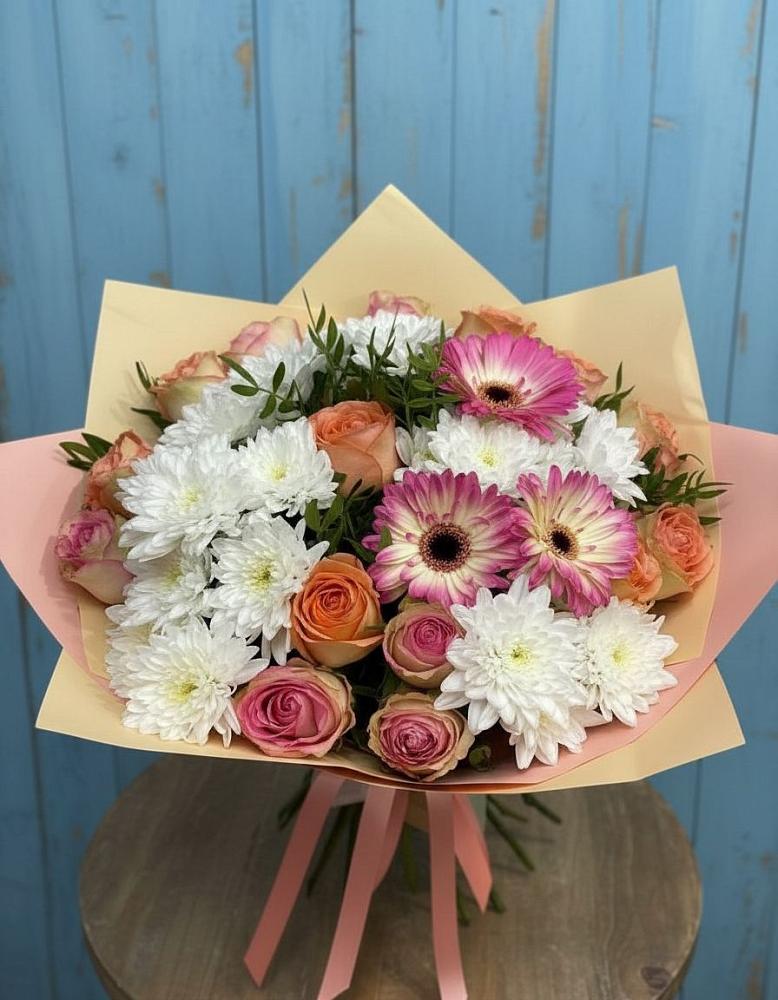 Букет цветов из: Розы, Герберы и Хризантемы в Николиной Балке