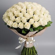 Букет 101 беля роза Белоснежка в Николиной Балке