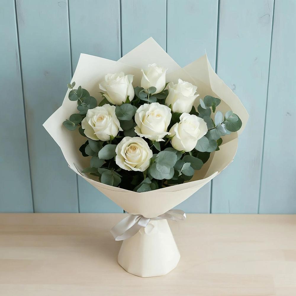 Букет Белые розы в Эвкалипте в Николиной Балке