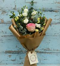 Букет цветов из:  Розы и Лизиантусы #REPLACE_PRED# Николиной Балке