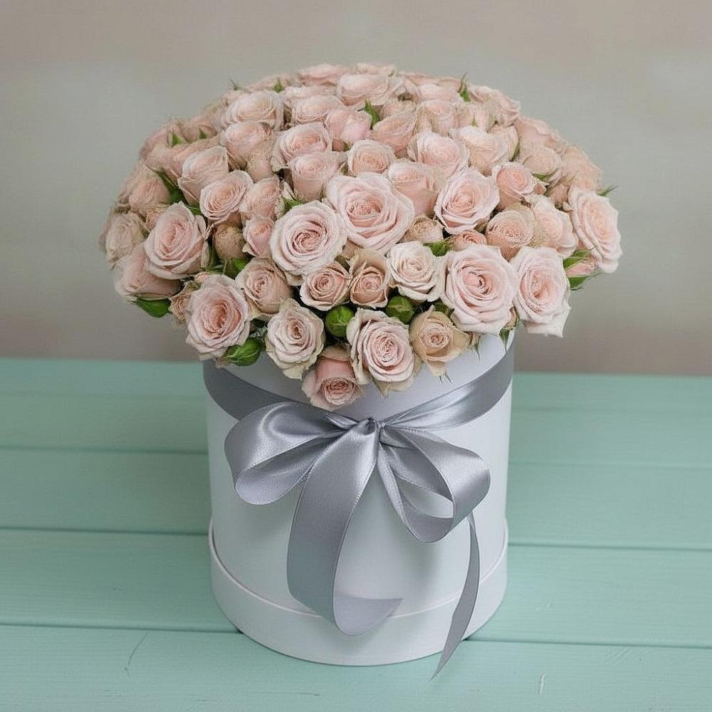 Цветочная композиция из Розы в шляпной коробке в Николиной Балке